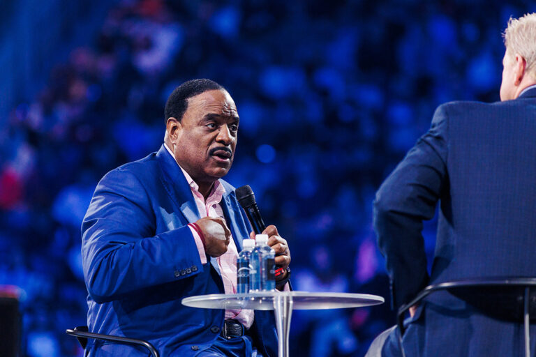 NFL broadcaster James Brown speaks about life, work led by God's … – Liberty College